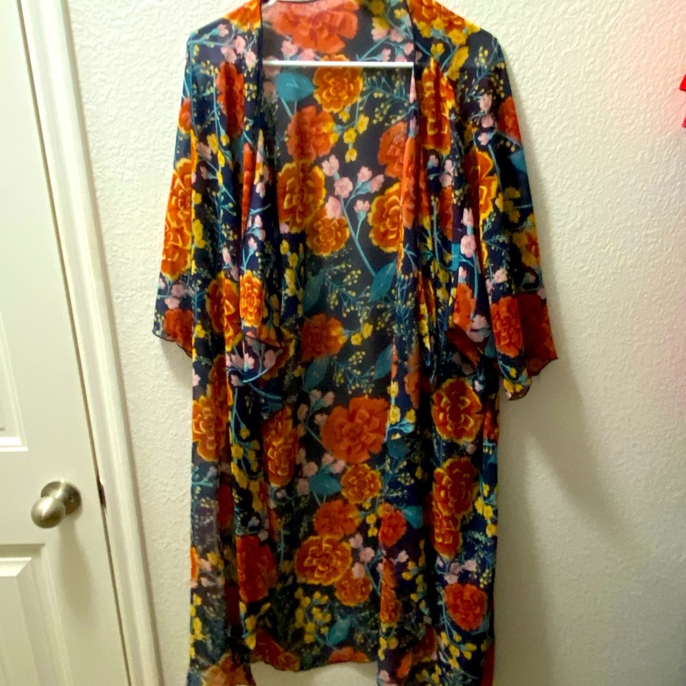 Navy Floral Kimono